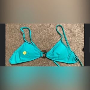 Bathing suit top never wore